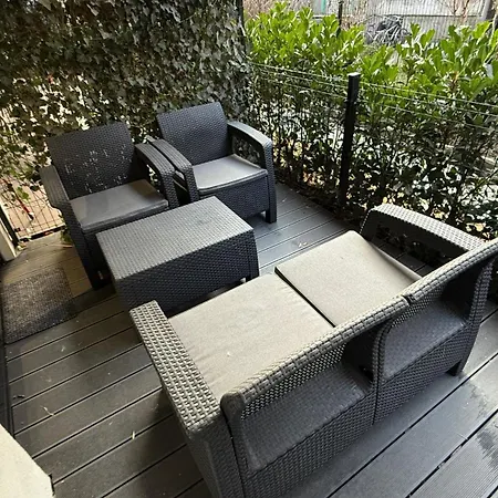 Cracow Old Town Luxury Apartments, Pool & Gym & Sauna & Parking & 24h Self Check-in * Krakow