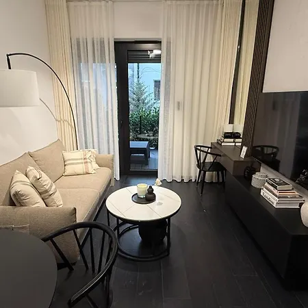 Cracow Old Town Luxury Apartments, Pool & Gym & Sauna & Parking & 24h Self Check-in *
