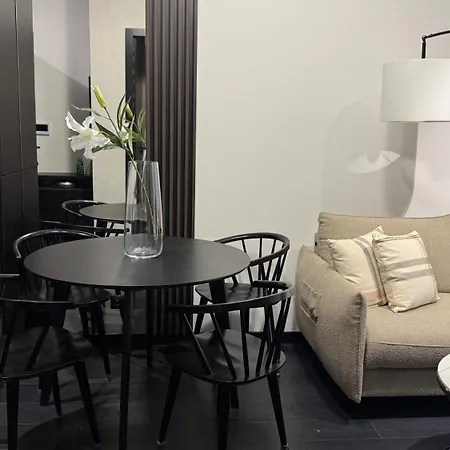 Cracow Old Town Luxury Apartments, Pool & Gym & Sauna & Parking & 24h Self Check-in Apartment