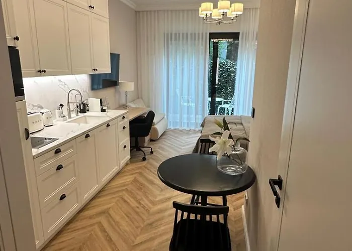 Cracow & Self Check In & Free Parking Apartment